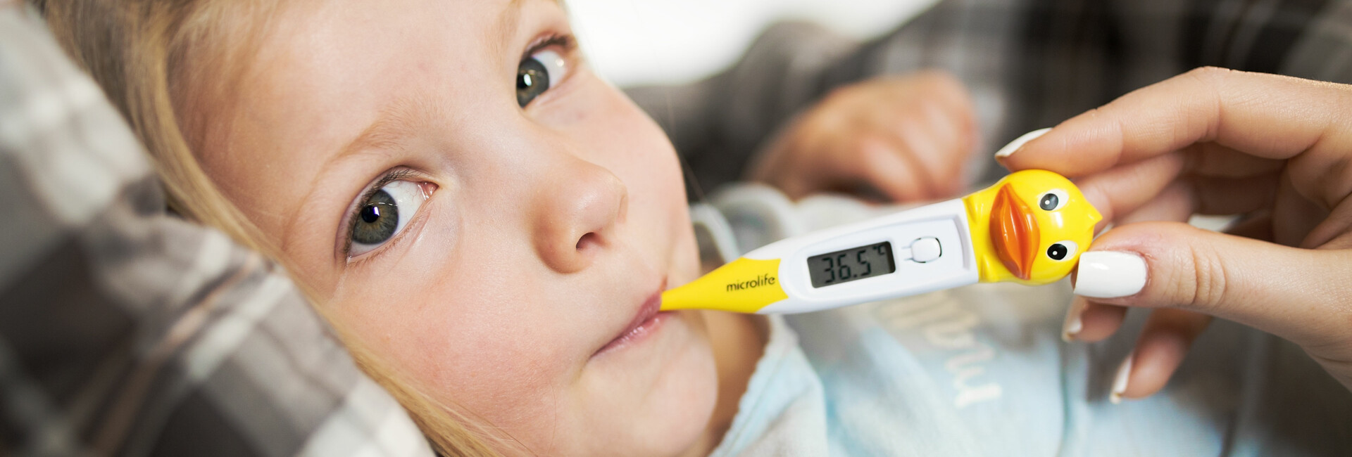 microlife-fever-kidthermometer-measurement